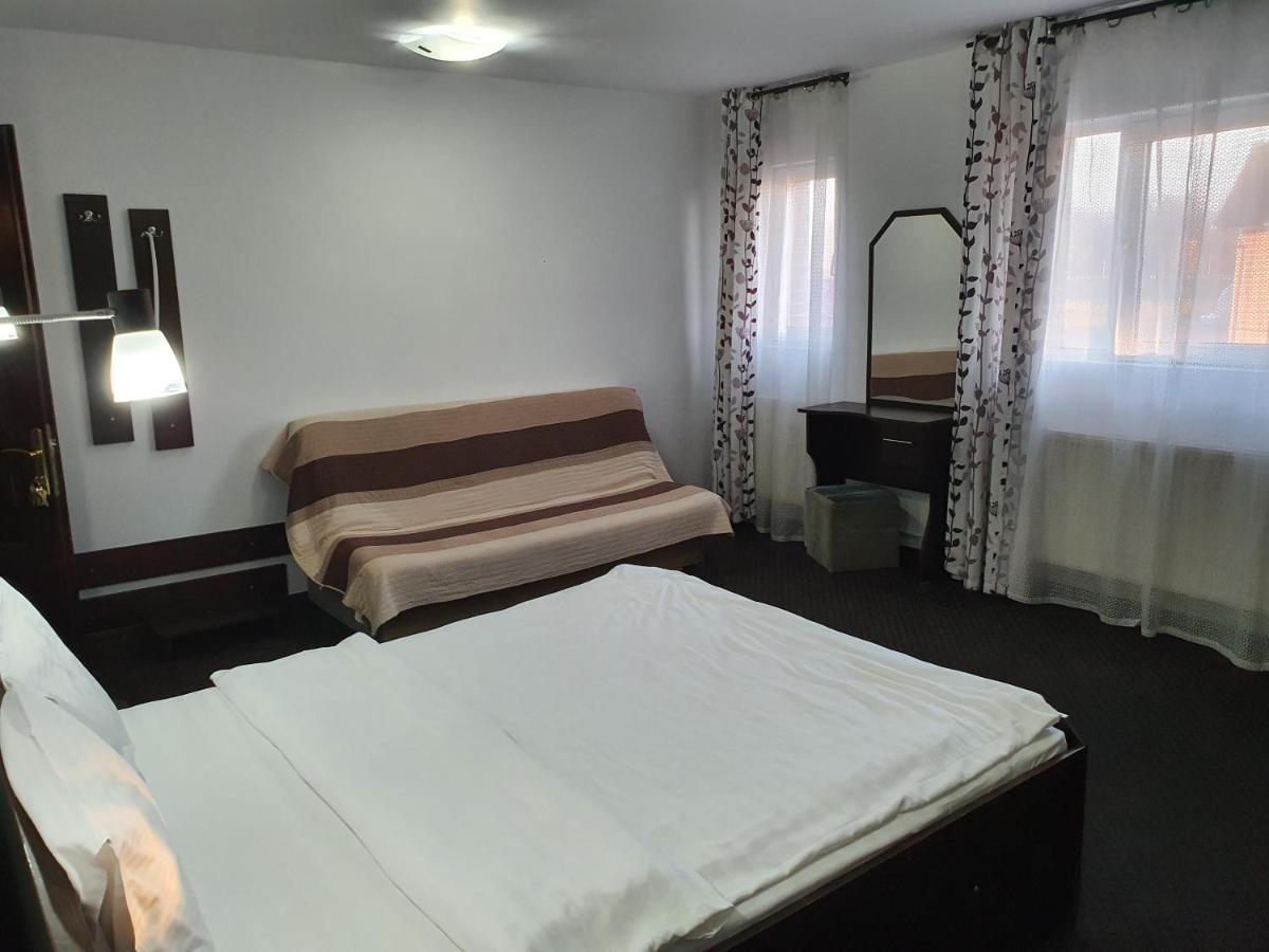 Motel Davios Тыргу-Жиу Экстерьер фото