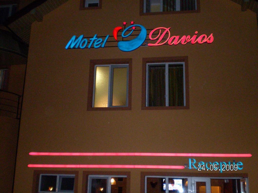 Motel Davios Тыргу-Жиу Экстерьер фото